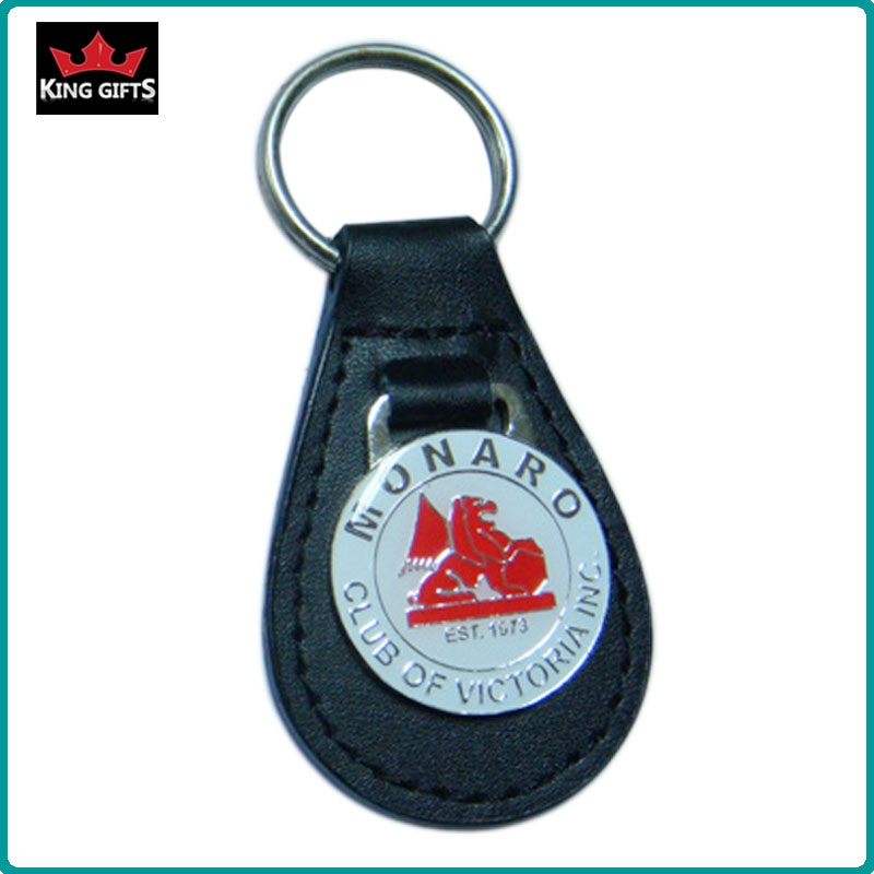 D013 - Custom leather keyring with metal porshe logo